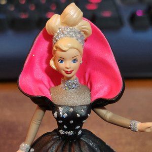 Mint Great Condition !! Vintage Holiday Barbie 1998 Black Dress Ornament